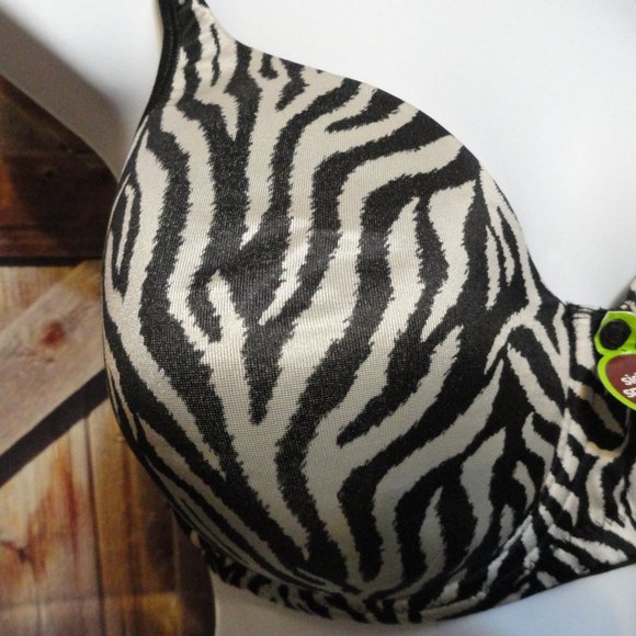 PlayTex Secrets Fuky Zebra Stripped Bra NWT~38DD~Underwire~Soft~Sexy - Picture 3 of 5